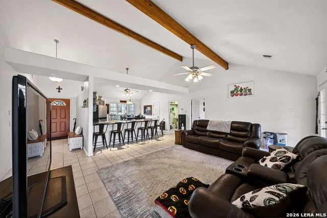 1032 SUMMIT RD Lakehills, TX 78063