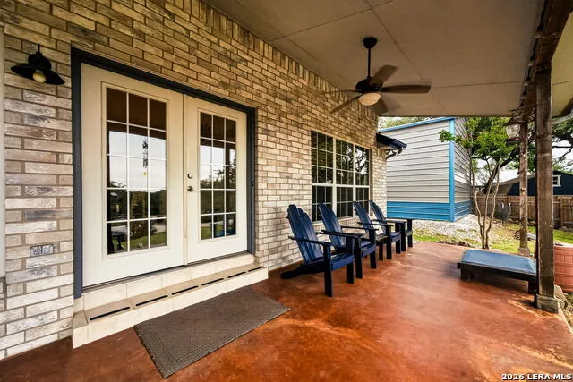1032 SUMMIT RD Lakehills, TX 78063