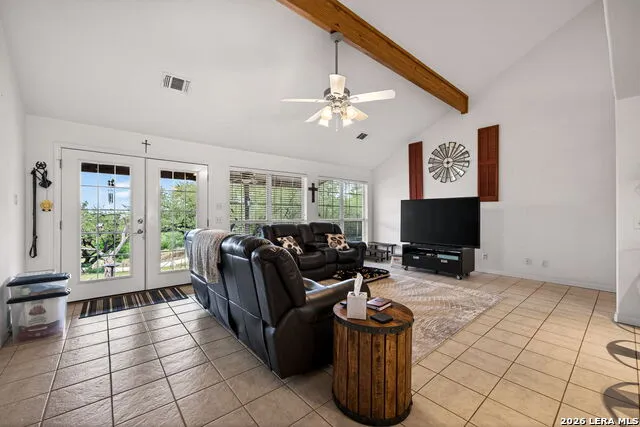 1032 SUMMIT RD Lakehills, TX 78063