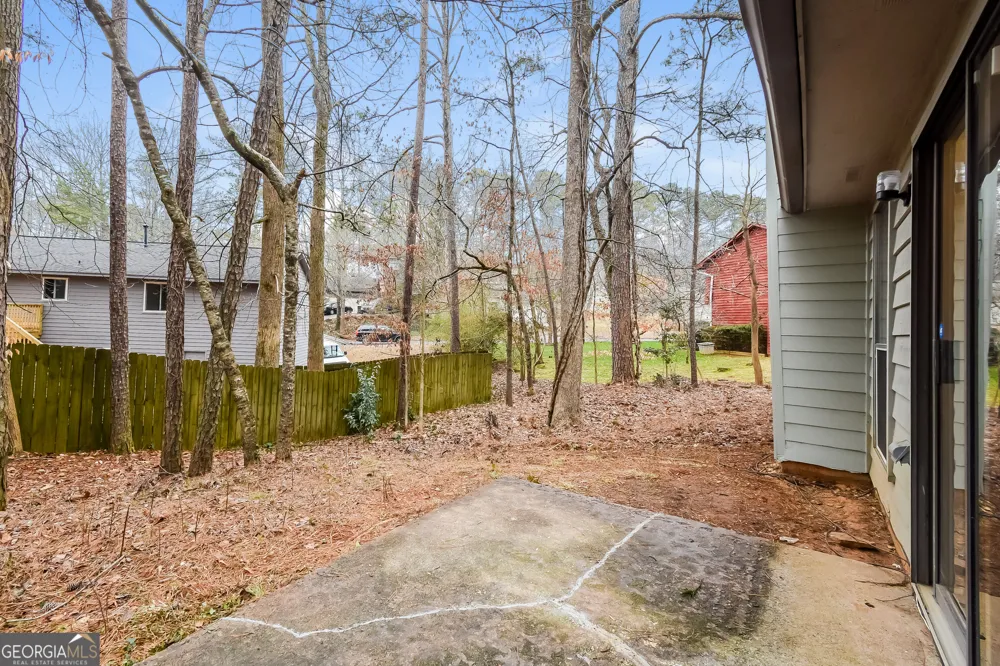 510 Creekwood XING Roswell, GA 30076