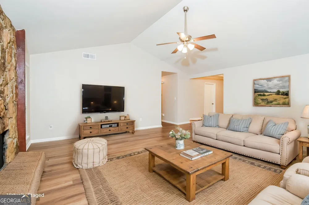 510 Creekwood XING Roswell, GA 30076