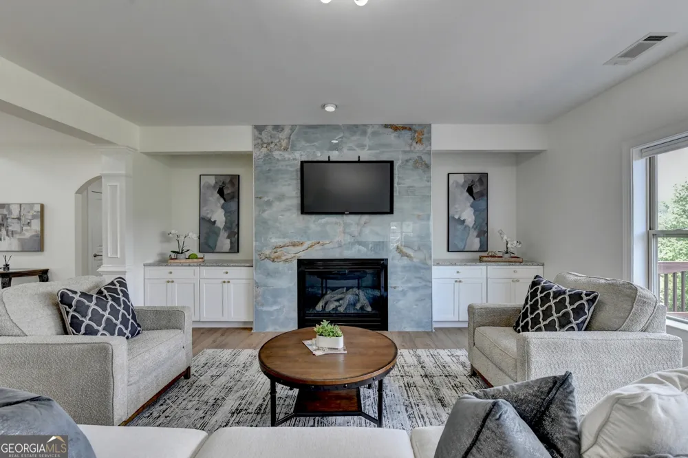 2825 Waterstone DR Cumming, GA 30041