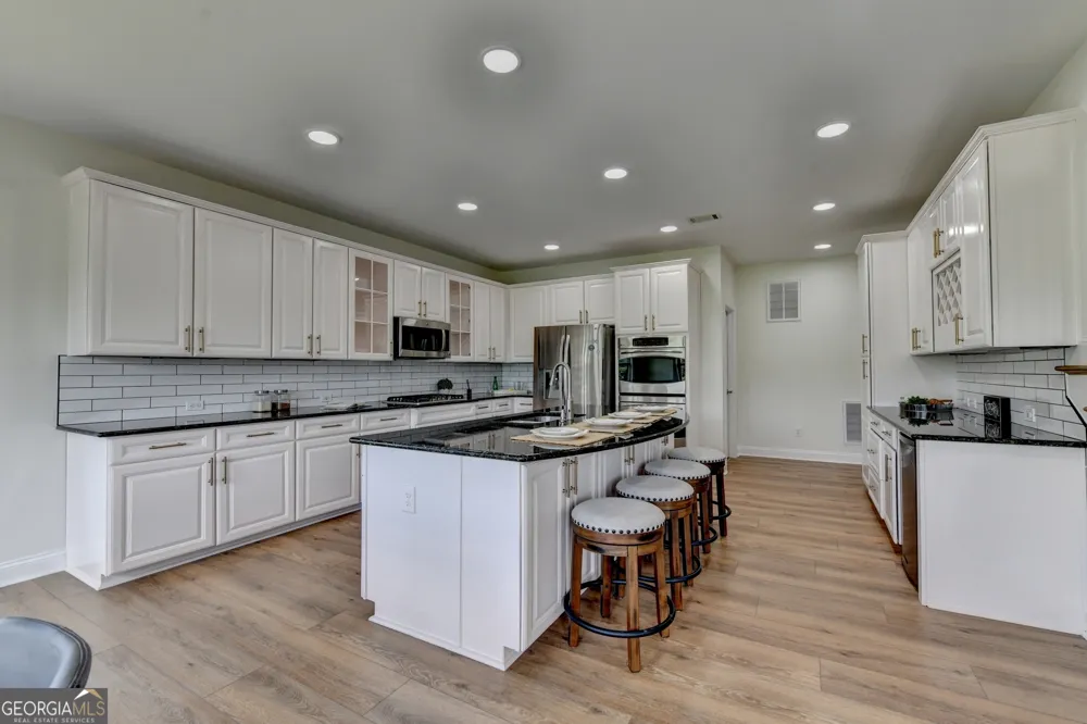 2825 Waterstone DR Cumming, GA 30041