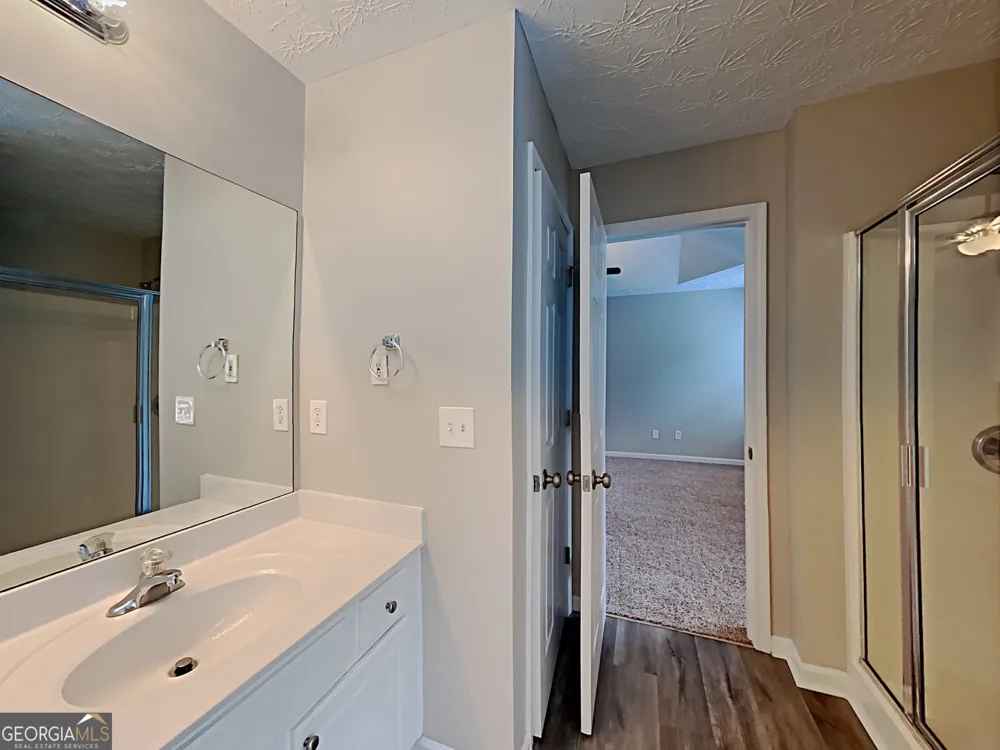 825 Roxfield CT Buford, GA 30518