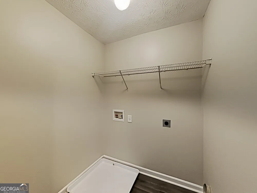 825 Roxfield CT Buford, GA 30518