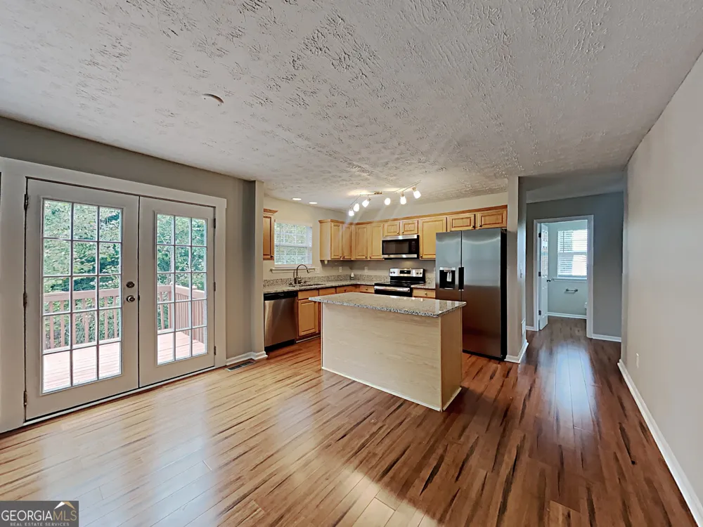 825 Roxfield CT Buford, GA 30518
