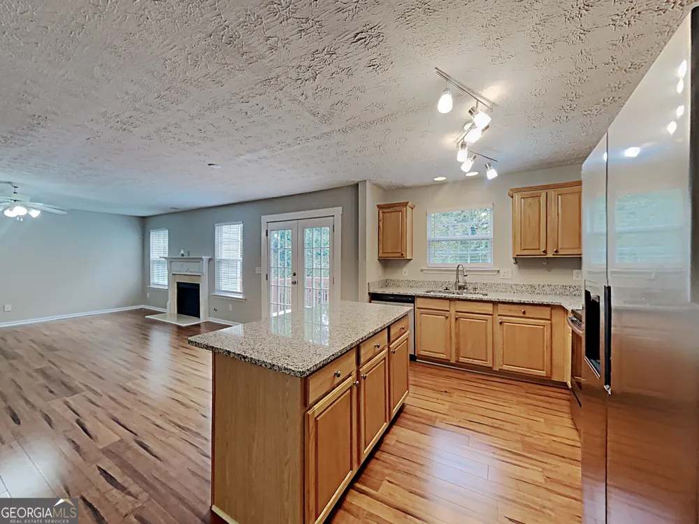 825 Roxfield CT Buford, GA 30518