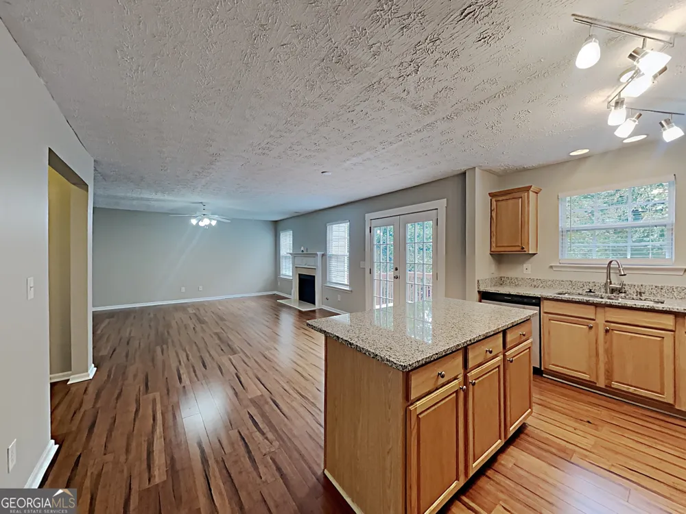 825 Roxfield CT Buford, GA 30518