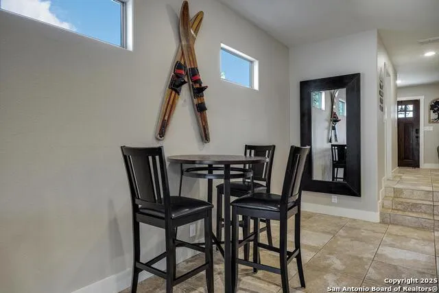 630 THREE OAKS RD Seguin, TX 78155
