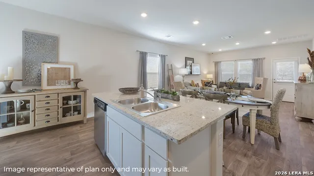 5209 Fannin Crane San Antonio, TX 78245