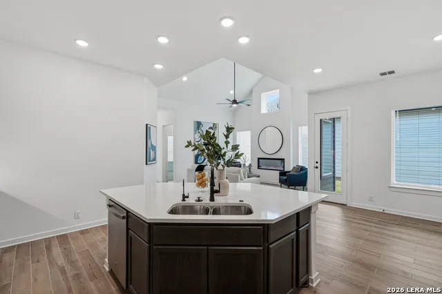 9427 Hidden Stone Schertz, TX 78154
