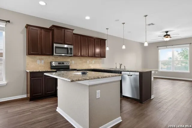 2038 Rhesus Vw San Antonio, TX 78245