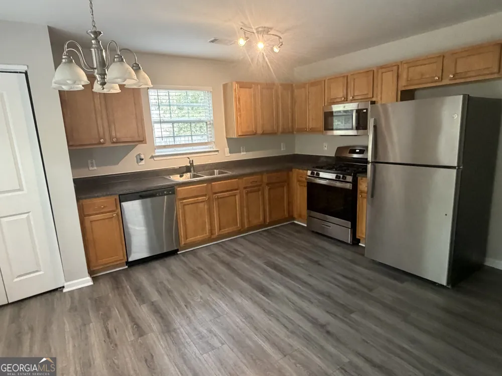 1942 Oakbluff DR Austell, GA 30106
