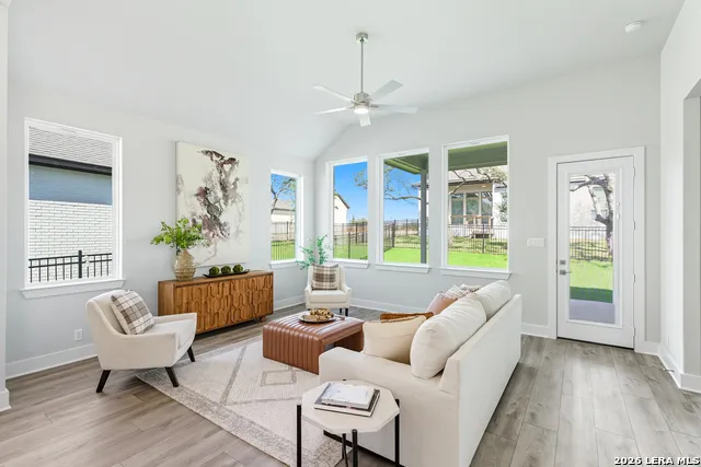 230 Hidalgo Boerne, TX 78006