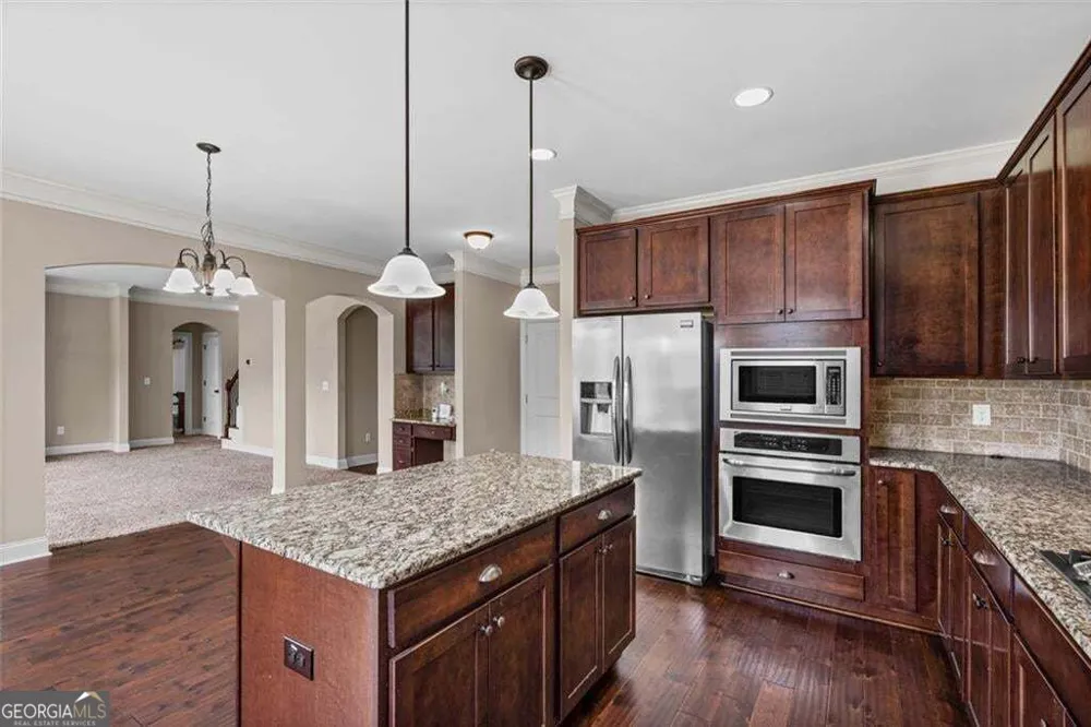 1125 Acorn Oak DR Lawrenceville, GA 30045