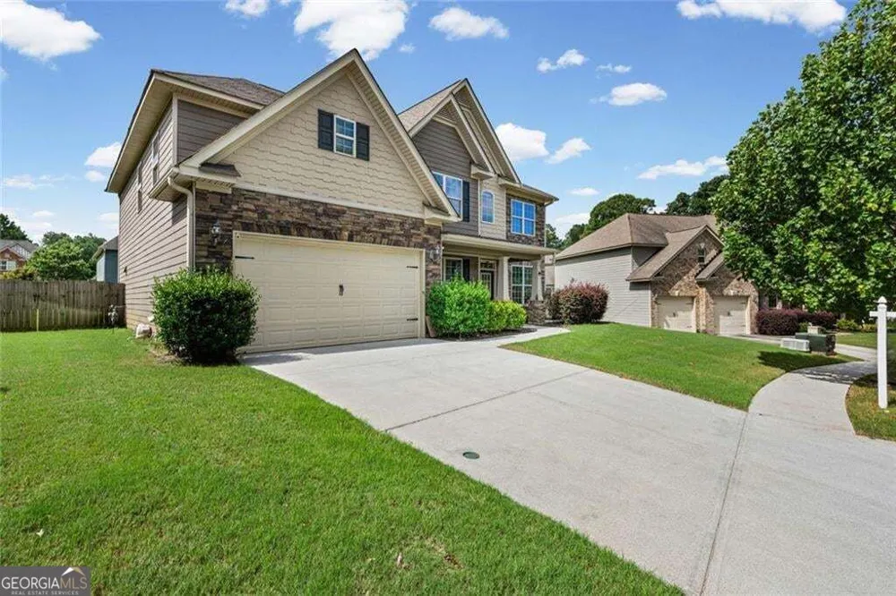 1125 Acorn Oak DR Lawrenceville, GA 30045