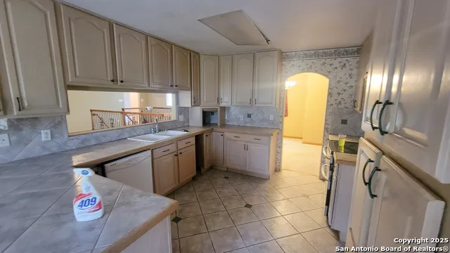 7 Glen Cove Dr Seguin, TX 78155