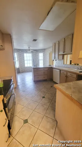 7 Glen Cove Dr Seguin, TX 78155