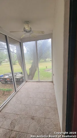 7 Glen Cove Dr Seguin, TX 78155