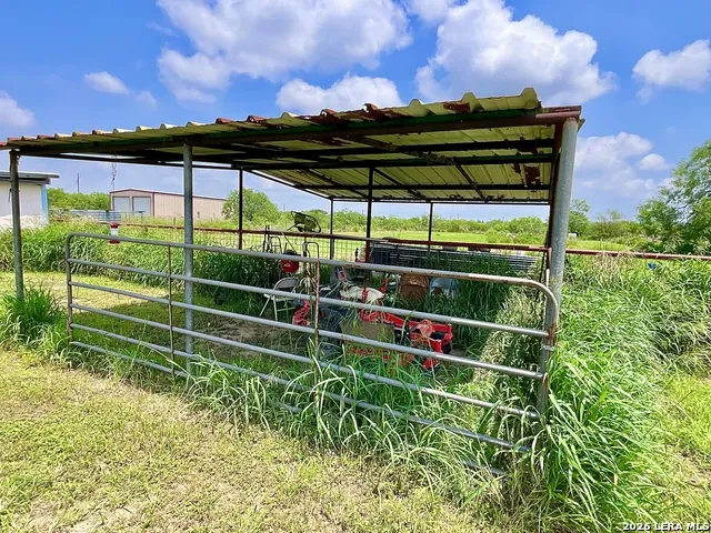 110 AGAPE RD Woodsboro, TX 78393