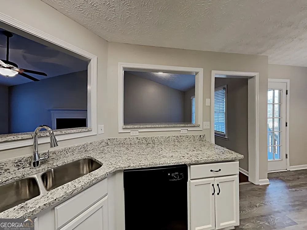 252 Bridge PL Douglasville, GA 30134