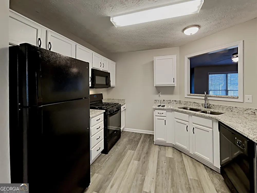 252 Bridge PL Douglasville, GA 30134