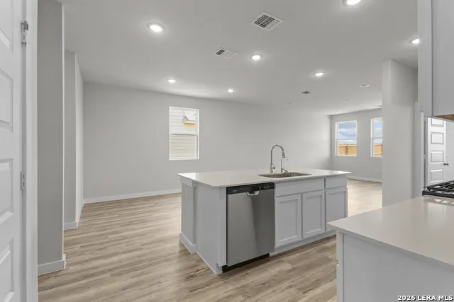 5531 Franklin Hills Von Ormy, TX 78073