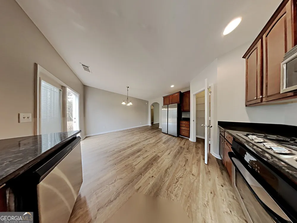 14 Stone CT Newnan, GA 30265