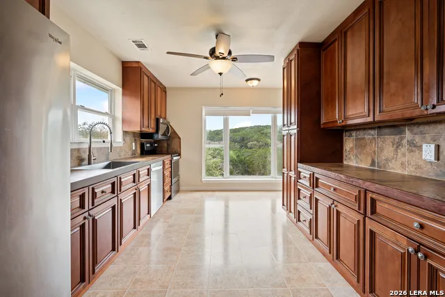 1722 COUNTY ROAD 270 Mico, TX 78056