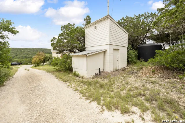 1722 COUNTY ROAD 270 Mico, TX 78056