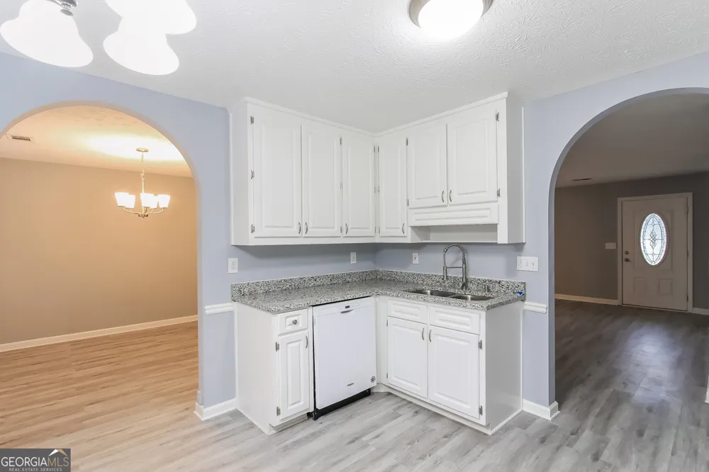 1380 Timber Walk DR Loganville, GA 30052