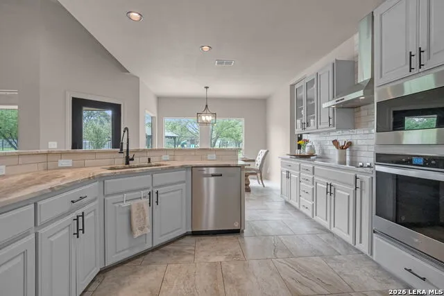 277 TEXAS COUNTRY DR New Braunfels, TX 78132