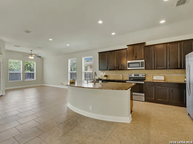 2274 SUN STONE PL New Braunfels, TX 78130