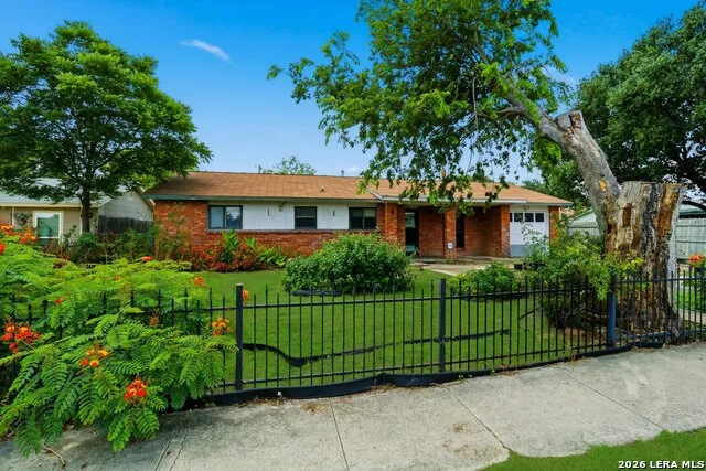 4030 Judivan San Antonio, TX 78218