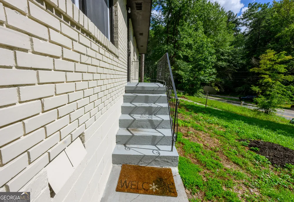 2970 Humphries DR SE Atlanta, GA 30354
