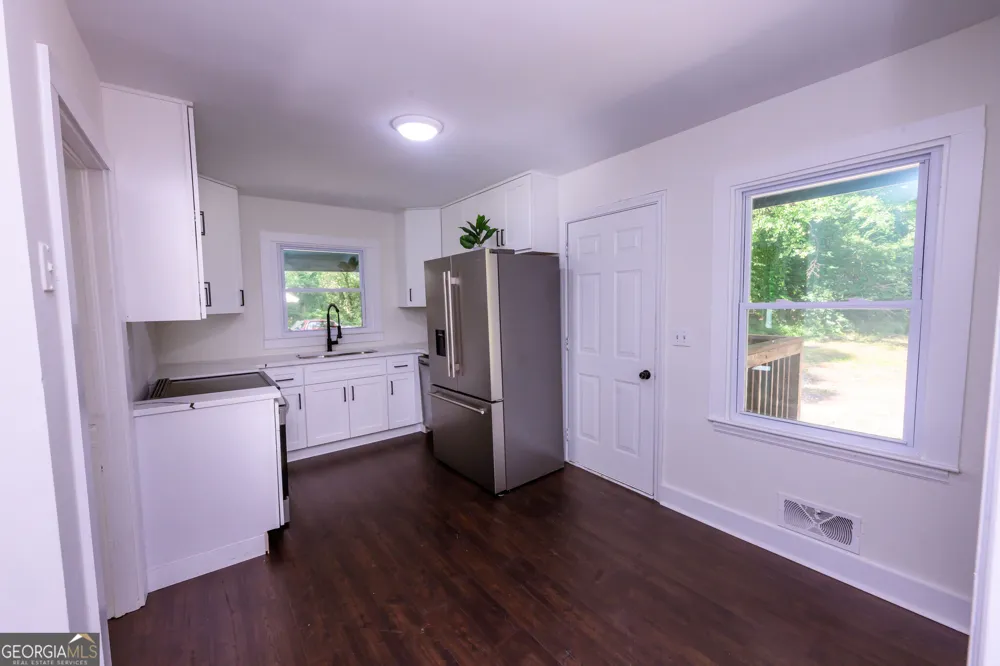 2970 Humphries DR SE Atlanta, GA 30354