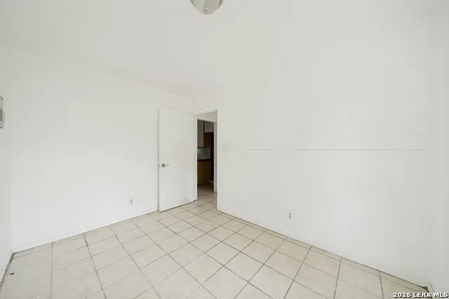 853 HOLMGREEN RD San Antonio, TX 78220