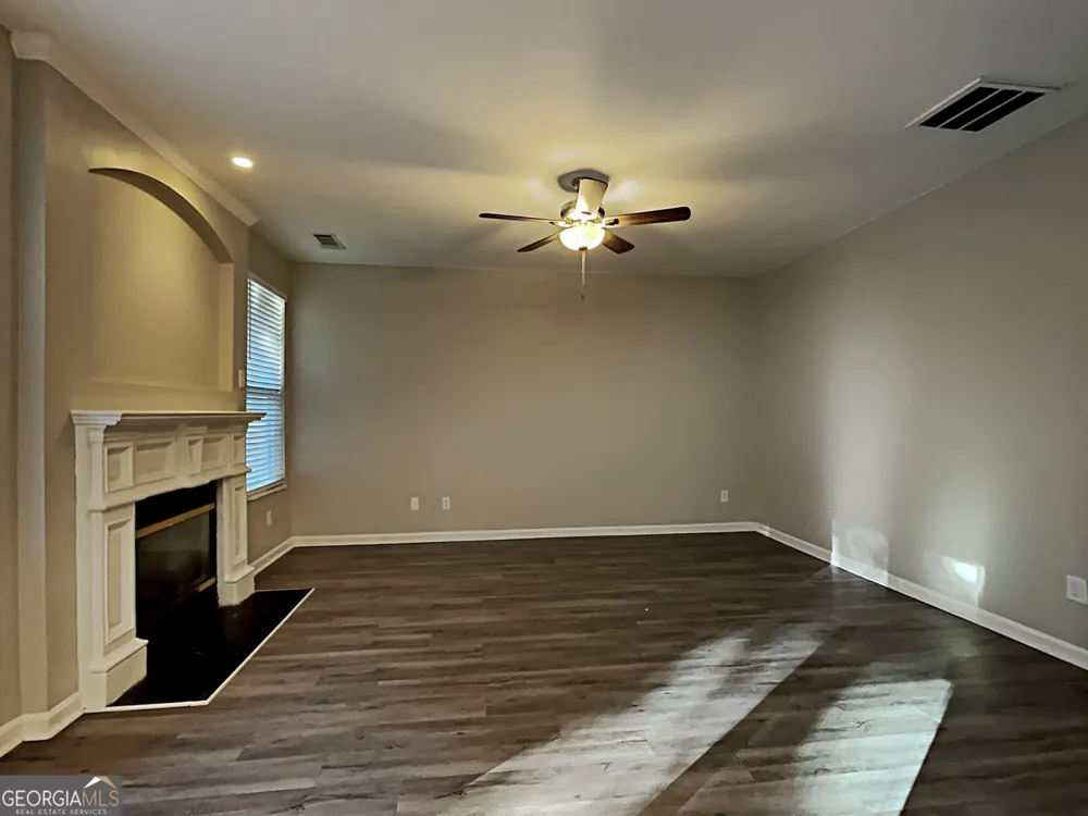 590 Simonton Crest DR Lawrenceville, GA 30045