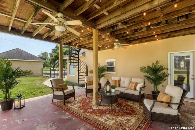 321 LANTANA RDG Spring Branch, TX 78070