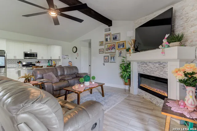 2911 MORNINGSIDE DR New Braunfels, TX 78130