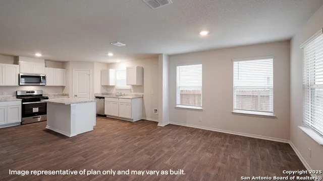 6142 Unakite Trail San Antonio, TX 78253