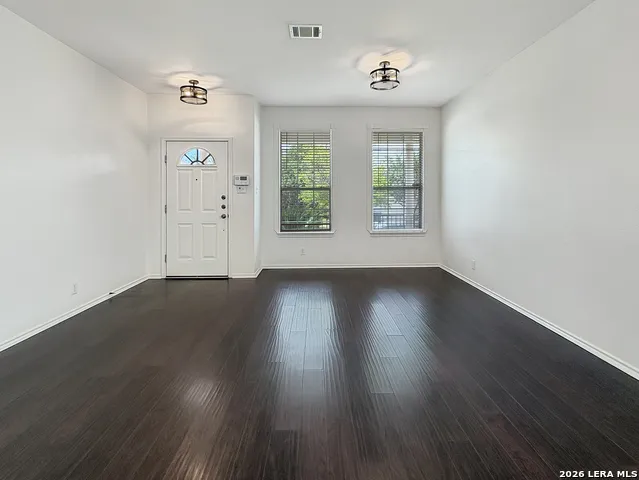 9015 Burnt Peak Helotes, TX 78023