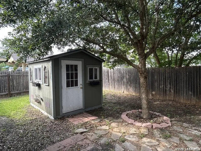 2125 Hazelwood New Braunfels, TX 78130