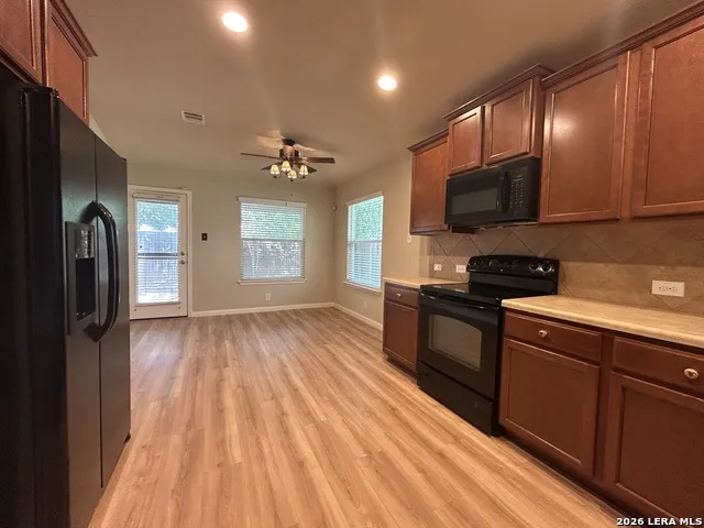 2125 Hazelwood New Braunfels, TX 78130
