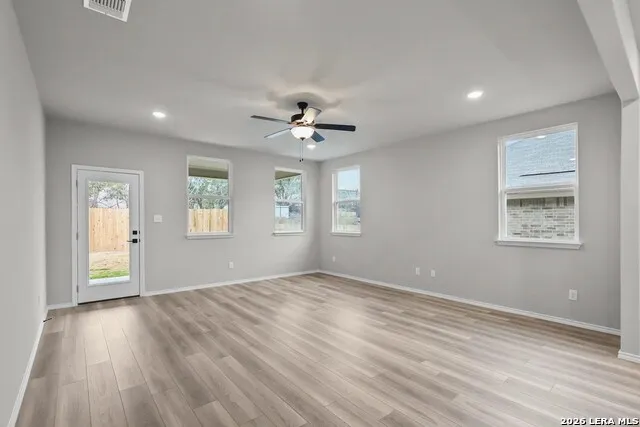6618 Comanche Valley San Antonio, TX 78247