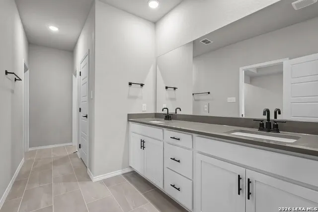 6618 Comanche Valley San Antonio, TX 78247