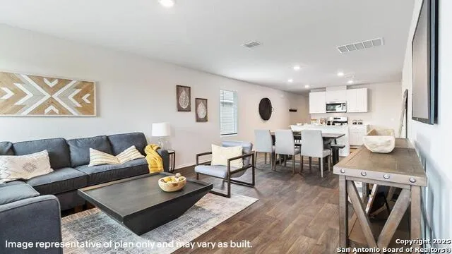 14847 Hemphill King San Antonio, TX 78245