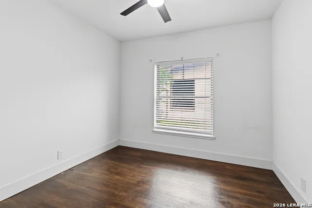 551 RADIANCE AVE San Antonio, TX 78218