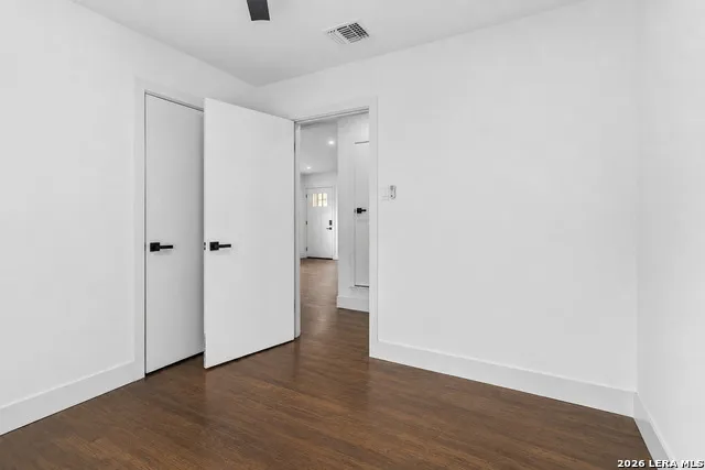 551 RADIANCE AVE San Antonio, TX 78218