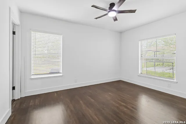 551 RADIANCE AVE San Antonio, TX 78218